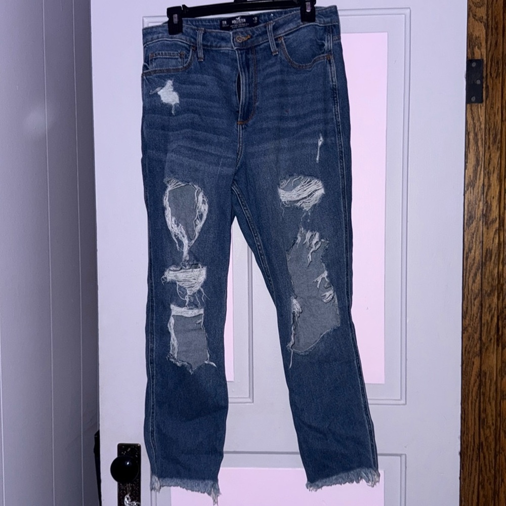 hollister curvy hi rise mom jean